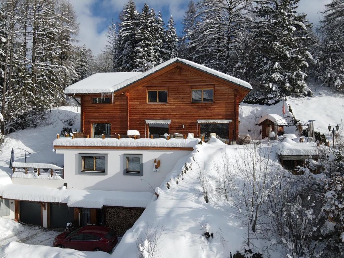 Chalet Aigle Lägenhet Crans-Montana Exteriör bild